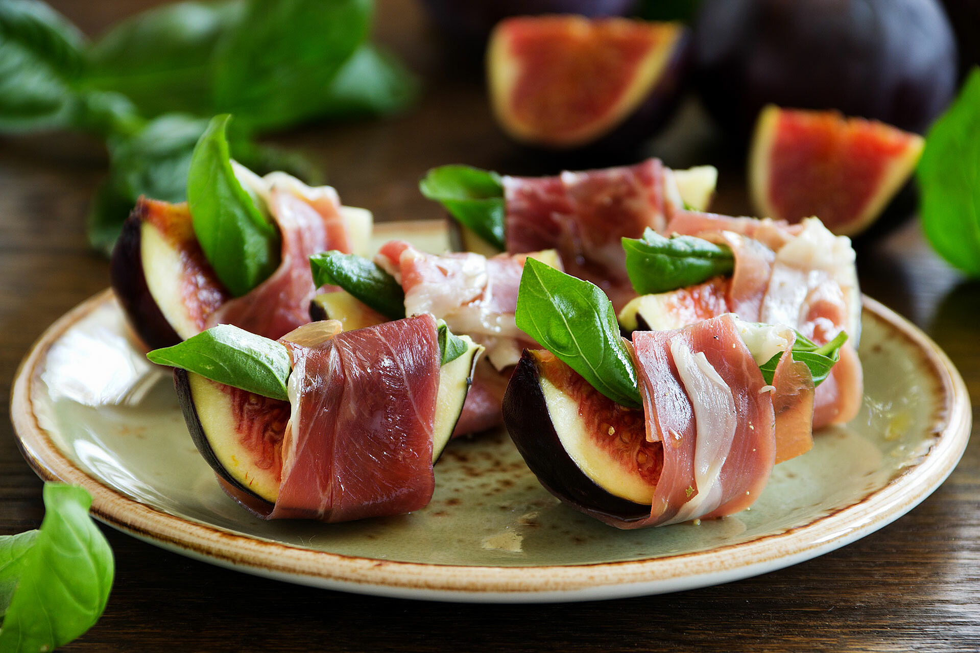 Feigen mit Prosciutto umwickelt