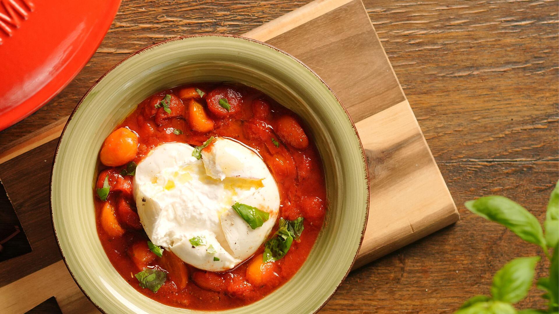 Warmer Tomatensalat mit Burrata