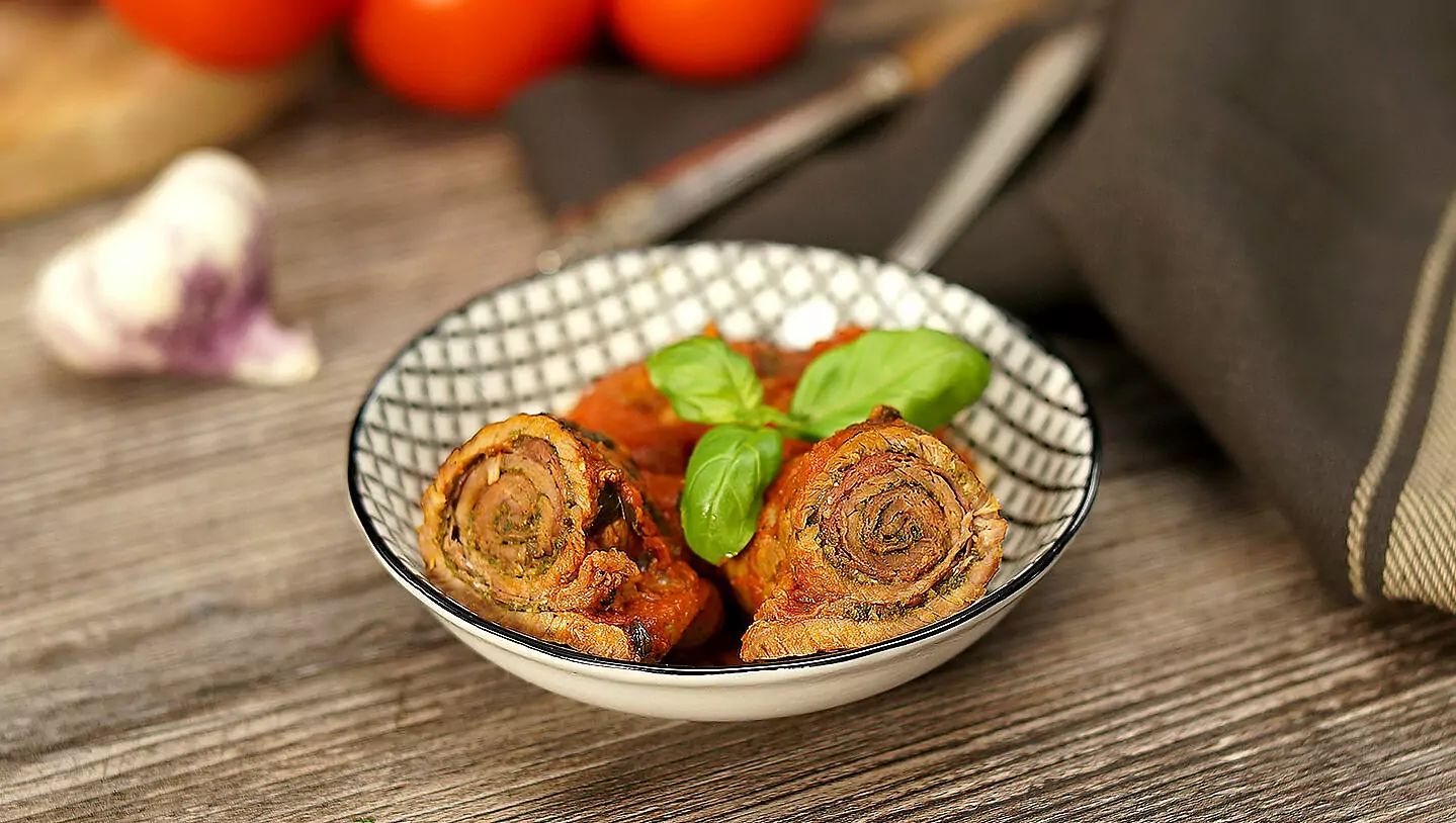 Italienische Kalbsrouladen: Involtini al Pomodoro