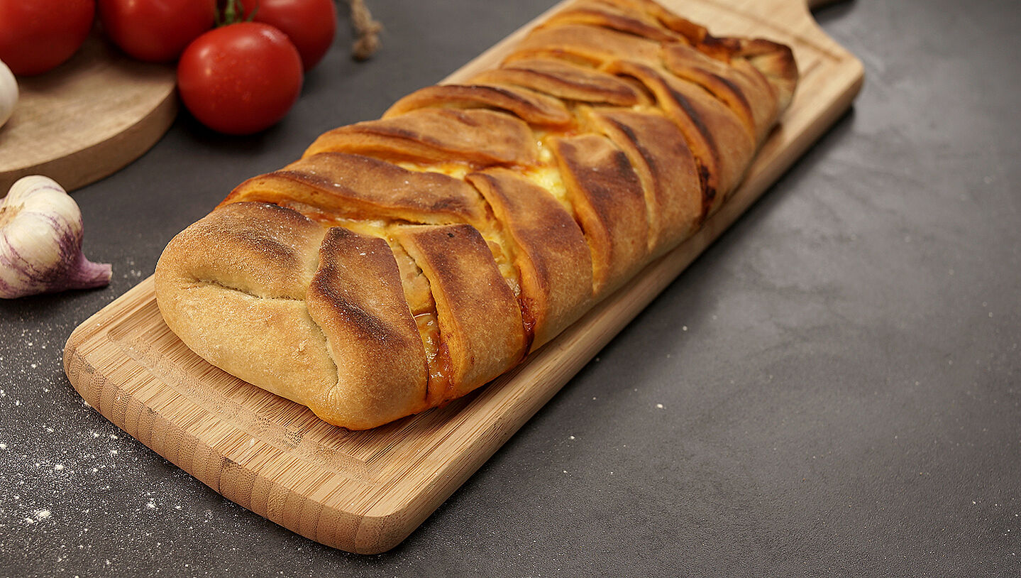 Herzhafter Strudel: Stromboli mit Hackfleischfüllung