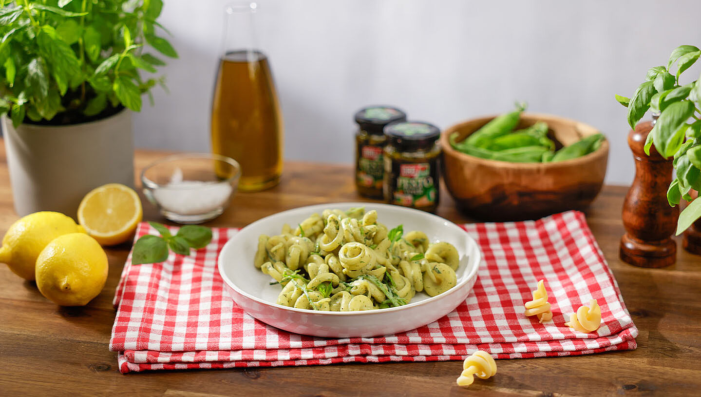 Insalata verde mit Girelle  - Pasta