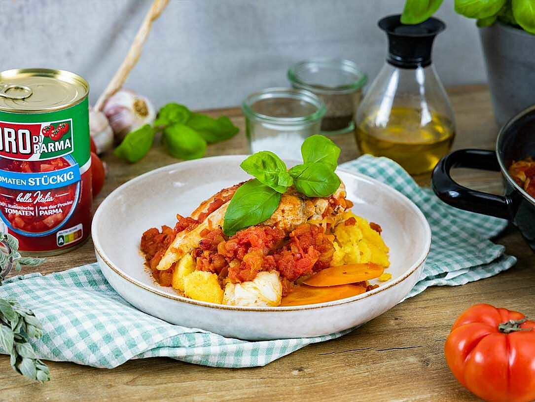 Italienisches Mozzarella-Hähnchen mit Tomaten