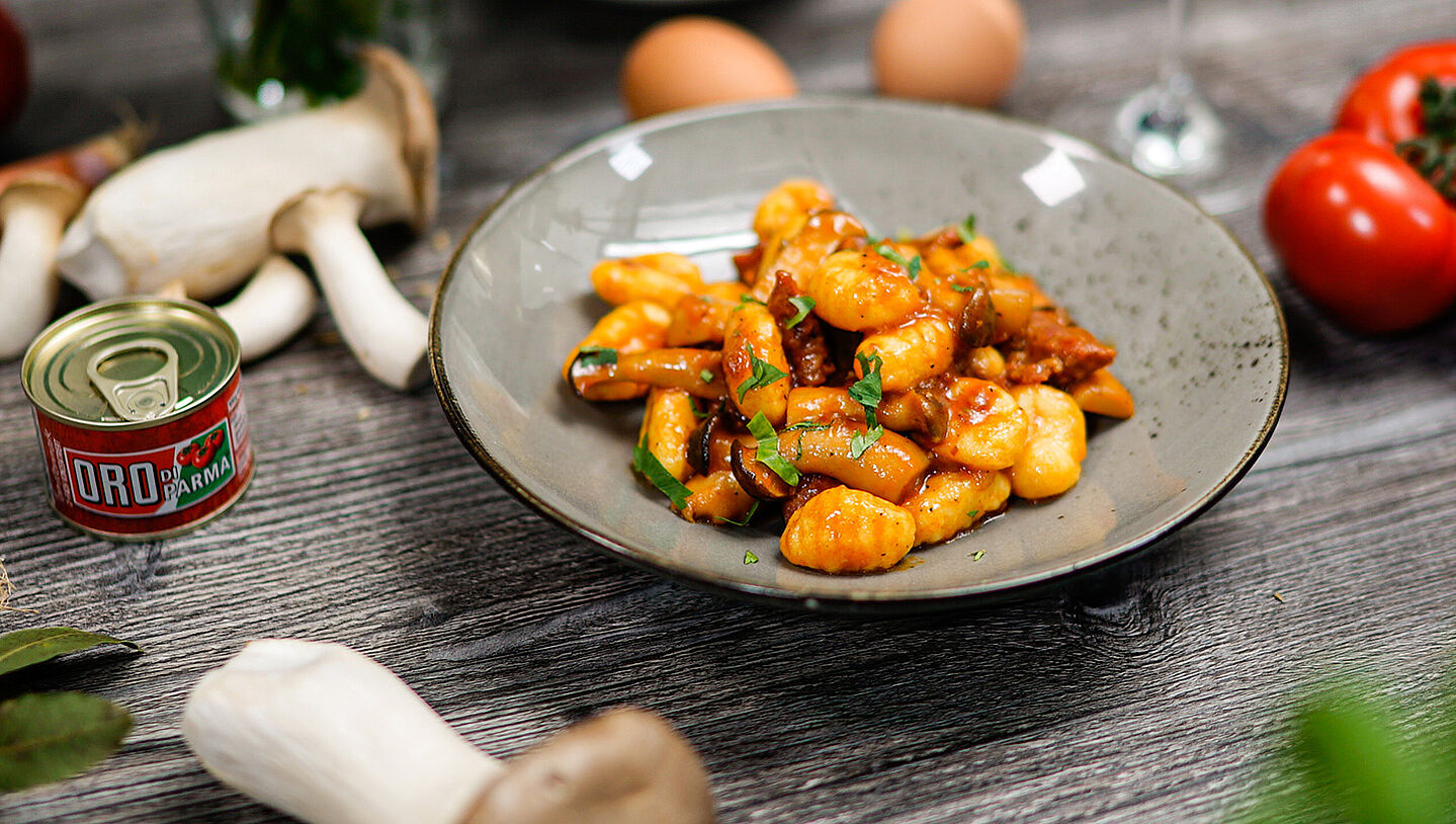 Gnocchi mit Pilzen und Salsiccia 