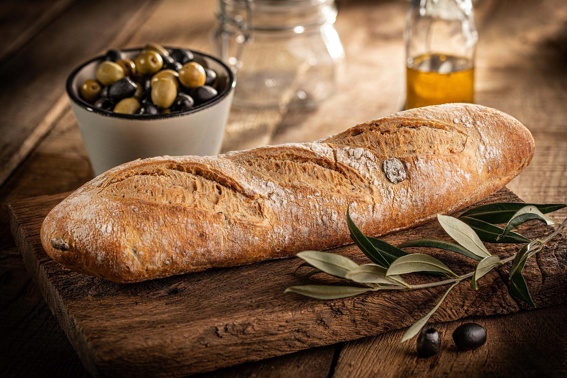 Brot mit Oliven