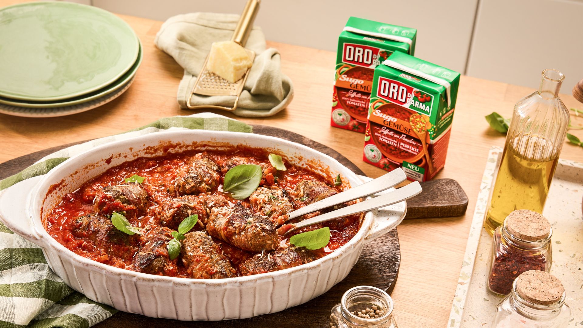  Italienische Hackröllchen in würziger Tomatensauce