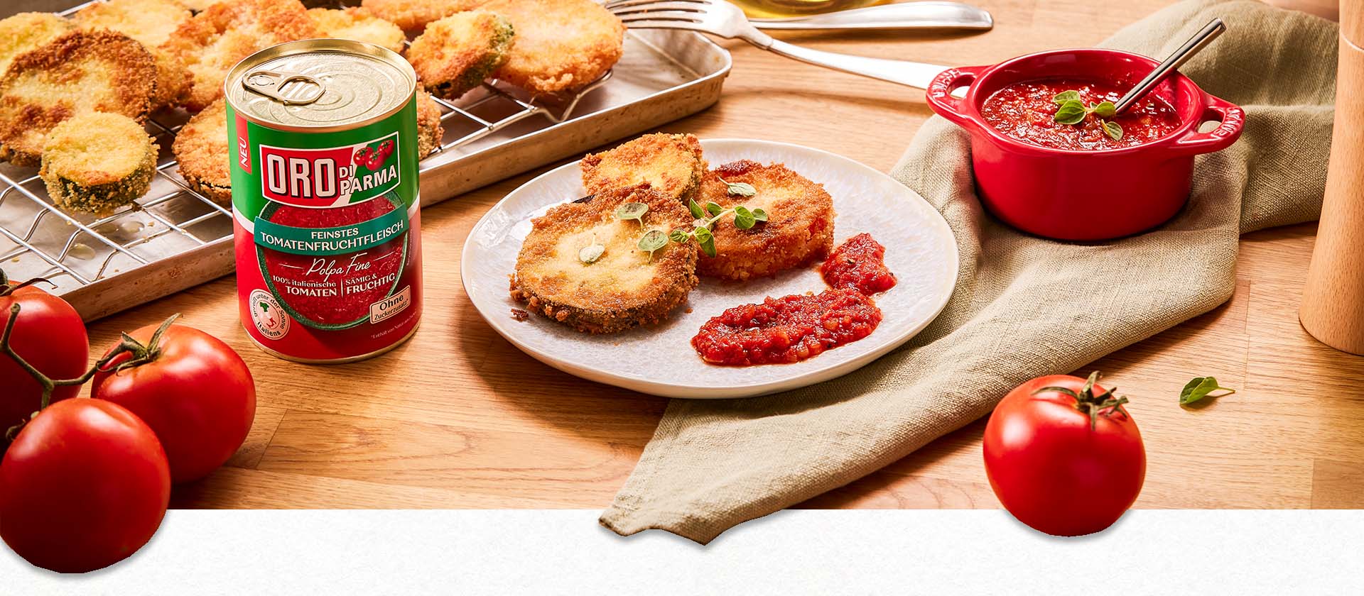 Knusprige Gemüsetaler con sugo di pomodoro