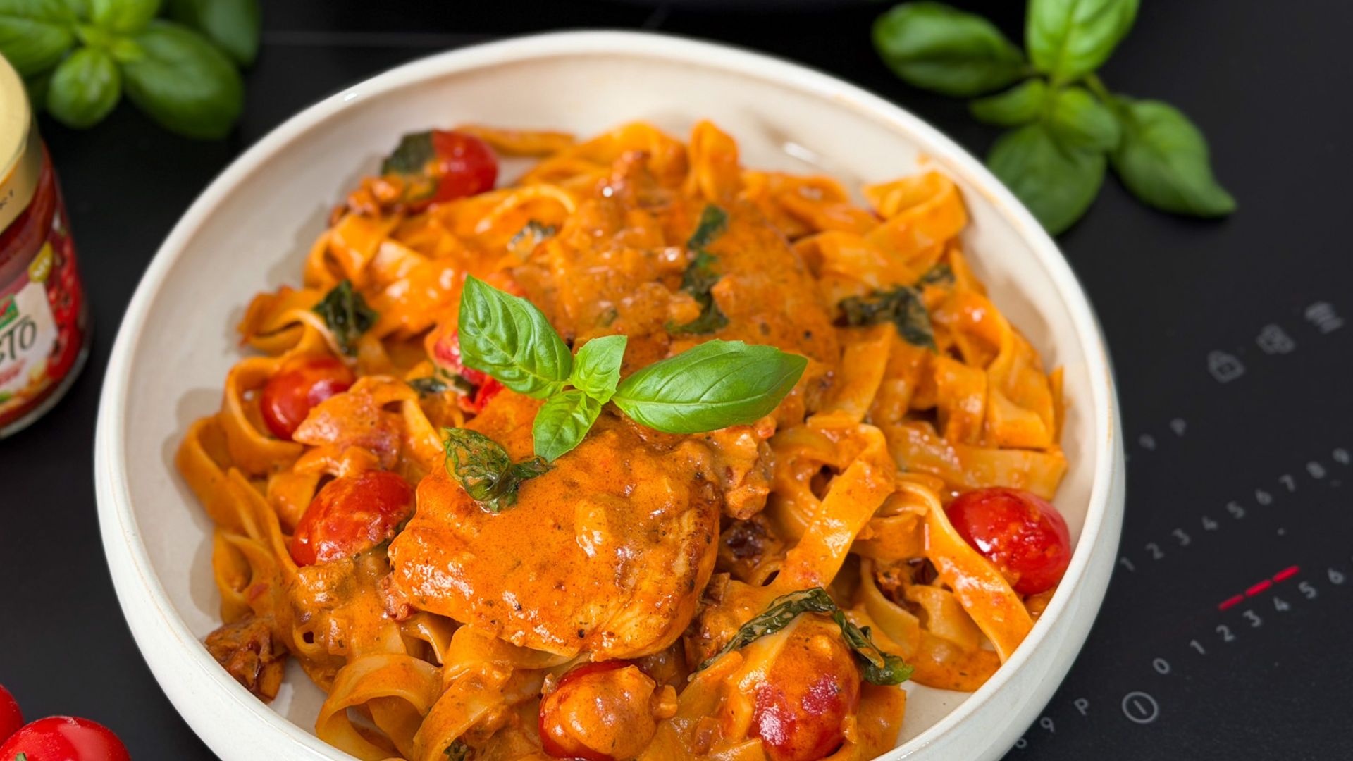 Pesto Chicken Pasta mit Pesto Rosso | ORO di Parma